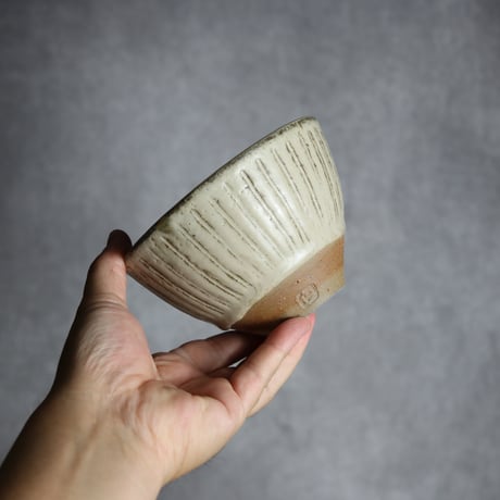 白鉢2 しのぎ やちむん 陶器 仁陶器工房:7023085
