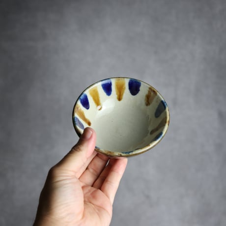3.5寸鉢2 飴 呉須釉 点打 やちむん 陶器 漂窯:7010029