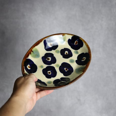 オーバル皿4 花紋 やちむん 陶器 エドメ陶房:7201002
