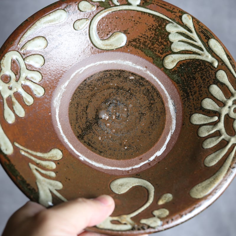 7寸皿1 イッチン 唐草 北窯 宮城正享工房:7005007 ※スリ傷あり | MADE
