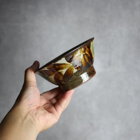 4.5寸マカイ1 三彩 菊花双葉 やちむん 陶器 漂窯:7010025