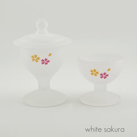 くもりガラス仏茶器セット 010 ホワイト 桜模様 創価学会用仏具 ご飯入れ お水入れ 茶碗 SGI SOKA