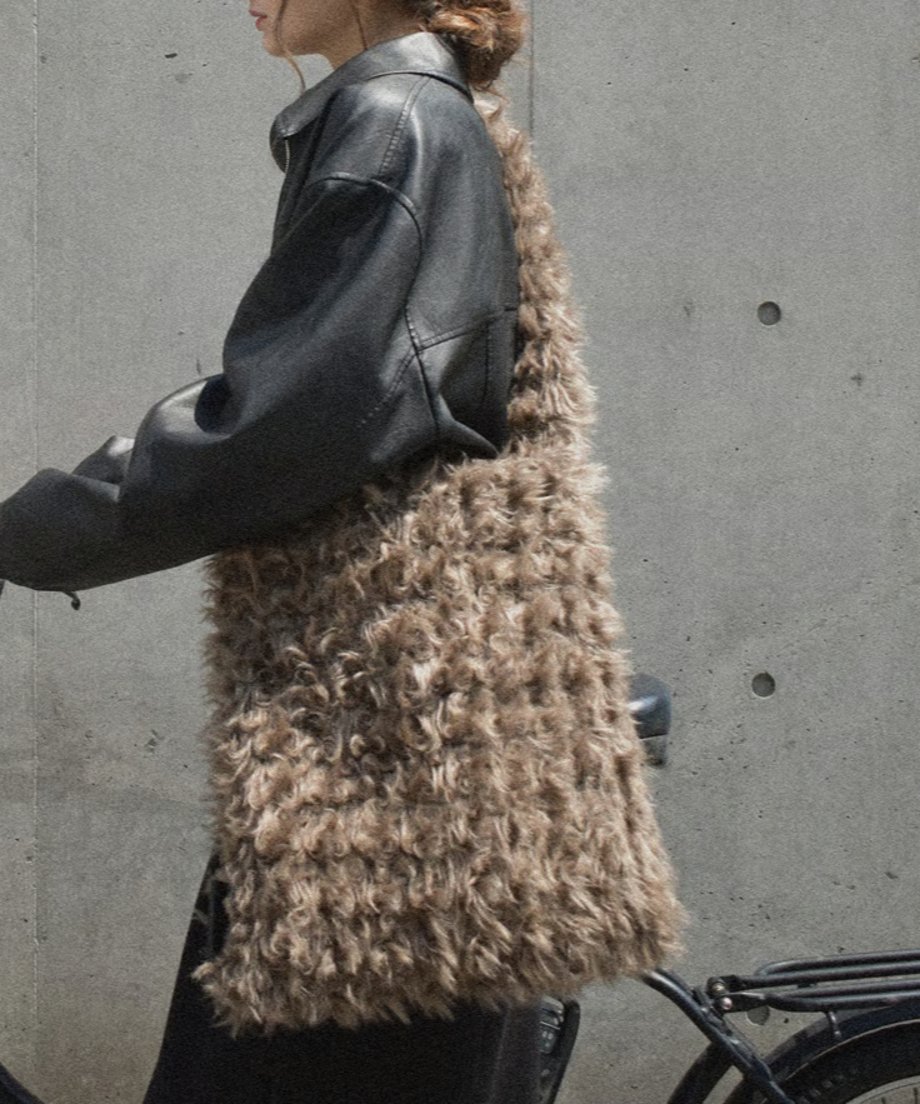 68bf957a6d151239734d0806