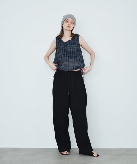 nh-tops-02622 Sleeveless Check Blouse Beige Navy
