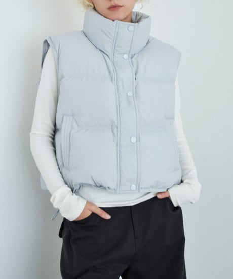 outer-02106 Stand Neck Down Vest Ecru DustyBlue Black