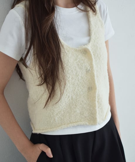 knit-02387  Bouclé Knit Vest  Ecru  Beige  Charcoal