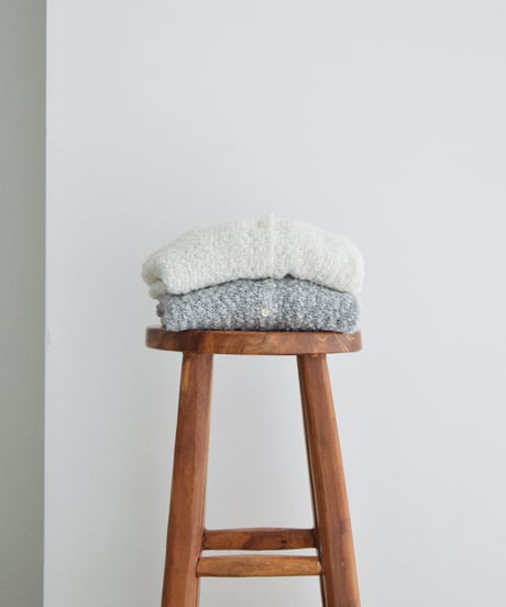 knit-02391  Bouclé Compact Cardigan  Gray Off-White