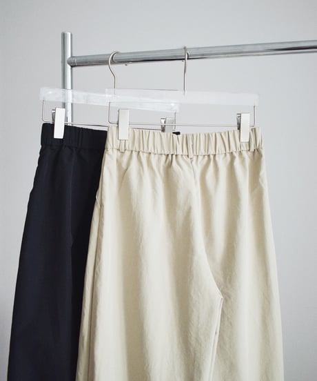 bottoms-02334  Waist-Tuck Pants Beige Black