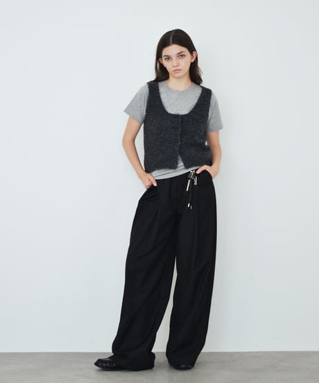 knit-02387  Bouclé Knit Vest  Ecru  Beige  Charcoal