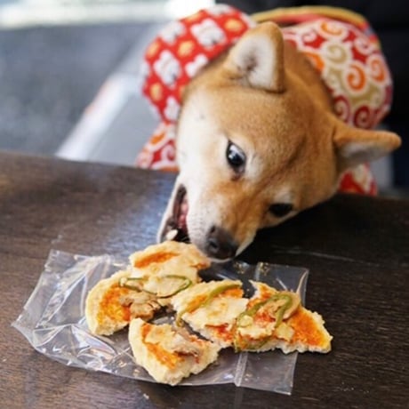 コミフデリ　チキンピザ