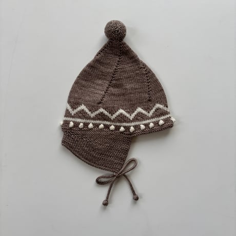 Misha & Puff ZIG ZAG POINTY PEAK HAT -BRUT
