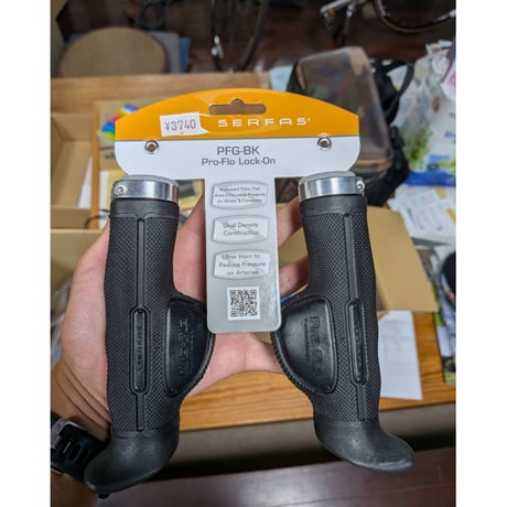 グリップ　SERFAS　ブロフロー　ロックオン　RFG　ブラック