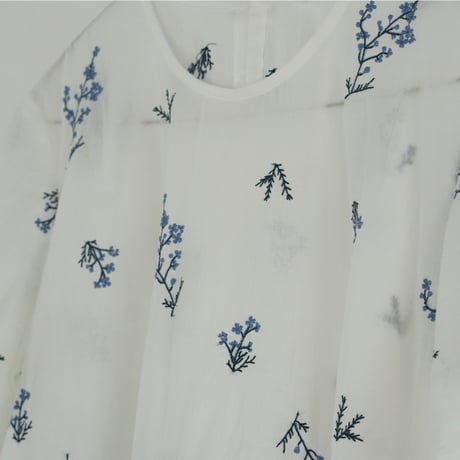 花霞 / インド花刺繍ギャザーブラウス