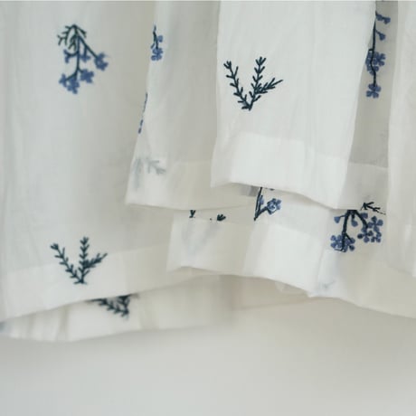 花霞 / インド花刺繍ギャザーブラウス