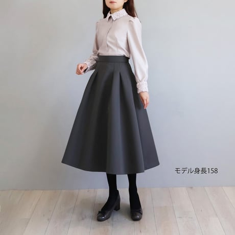 フラワー刺繍オーガンジー使い パール付きブラウス【JM2484BG】