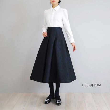 米沢織フラワージャガード アシンメトリータックフレアスカート【JM2498BG】
