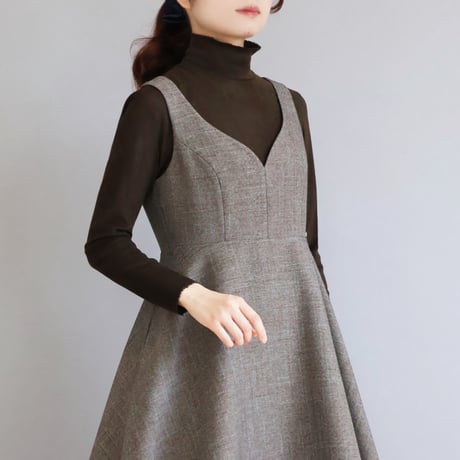 パウダリーチュール 刺繡レース使いハイネックパワーネットインナー【JM2490BG】