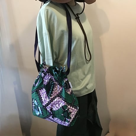 アフリカンバティック　巾着バッグ