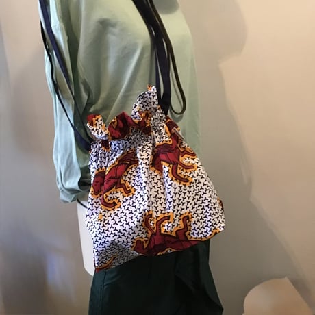 アフリカンバティック　巾着バッグ