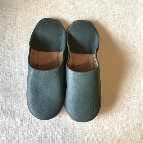 無地バブーシュ　グリーン　サイズ43