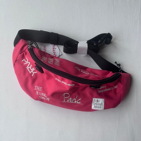 【The park shop】 PLAY PARK WAISTBAG(black、khaki、red）