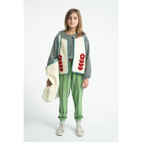 【piupiuchick】  WAISTCOAT ECRU WITH ENBROIDERED RED FLOWERS　（サイズ24M、４Y、6Y)