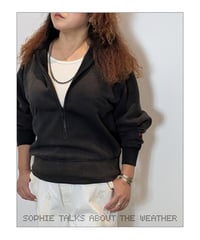 【 SOPHIE TALKS ABOUT THE WEATHER × RUSSELL 】OVER HALF ZIP SWEAT / BLACK