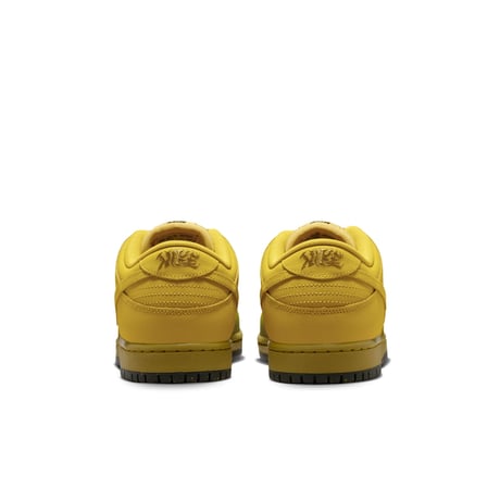 NIKE SB DUNK LOW PRO WC SAFFRON QUARTZ