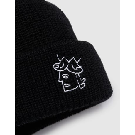 VICTORIA QUEENHEAD CUFF BEANIE BLACK