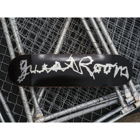 GUESTROOM LOGO DECK 8.25