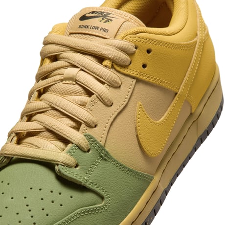 NIKE SB DUNK LOW PRO WC SAFFRON QUARTZ