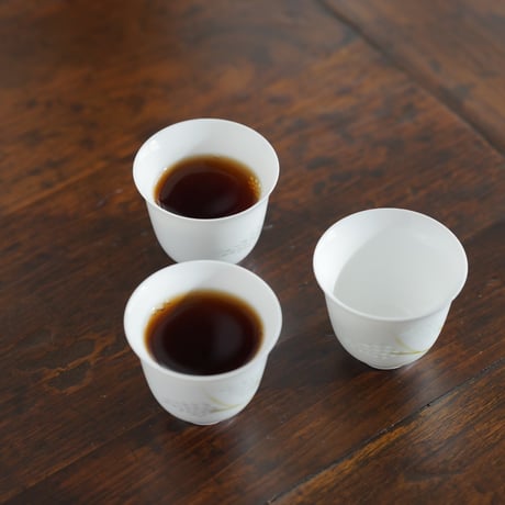 白釉玲瓏茶杯 PB204