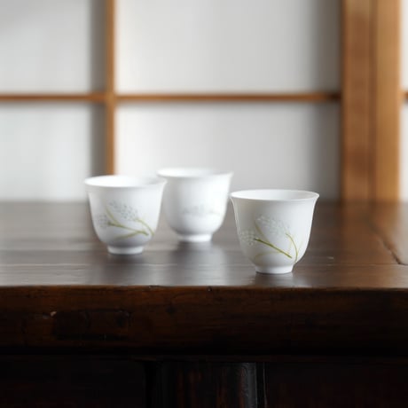 白釉玲瓏茶杯 PB204
