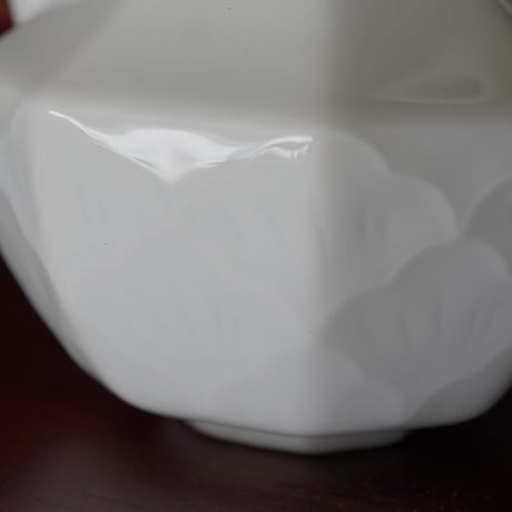 青白磁茶壺 PB195