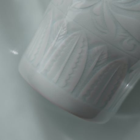 青白磁茶杯 PW078