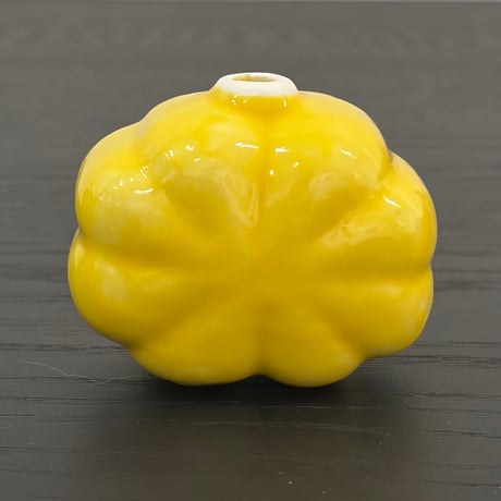 小渕祥子　一輪挿しs