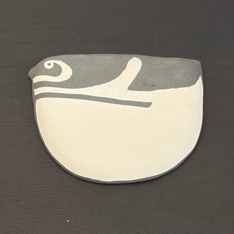 ぶんのまお　まんまるマゼラン小皿　右向き