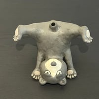 都丸和也　おっぴろげくま香炉