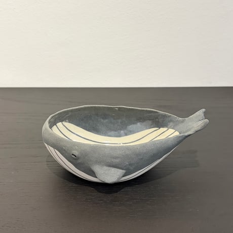 ぶんのまお　クジラのうつわ