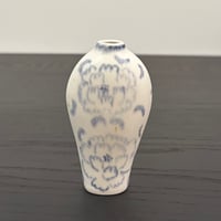 小渕祥子　一輪挿しs