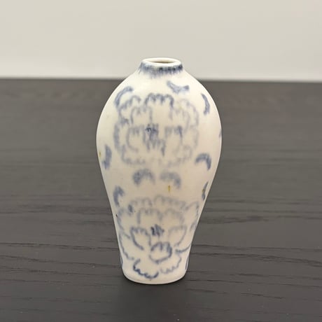 小渕祥子　一輪挿しs