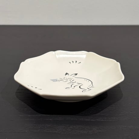 香田昌恵　鳥獣戯画小皿　兎
