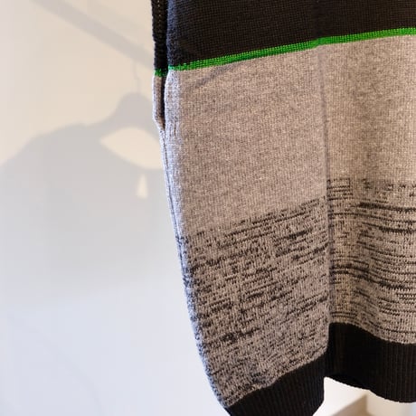 NAKAGAMI  ニットベスト（black）