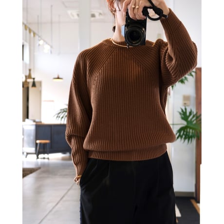 BATONER  SIGNATURE CREW NECK