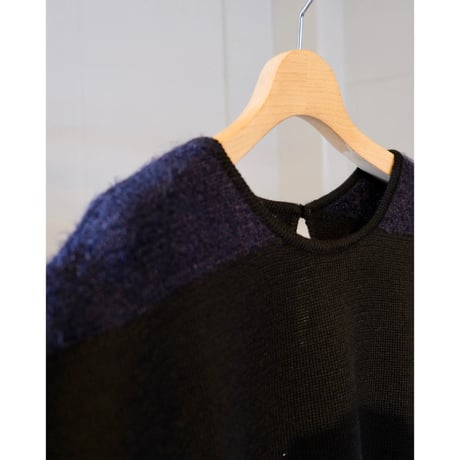 NAKAGAMI  ニットベスト（black）