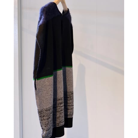 NAKAGAMI  ニットベスト（black）