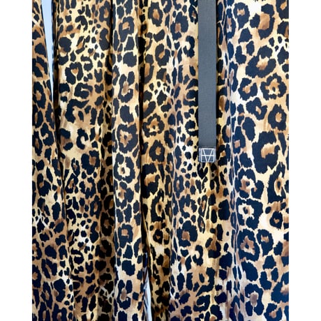 M53. BELTED LEOPARD SKIRT