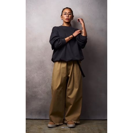 M53.  CHINO BELTED PANTS
