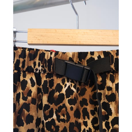 M53. BELTED LEOPARD PANTS
