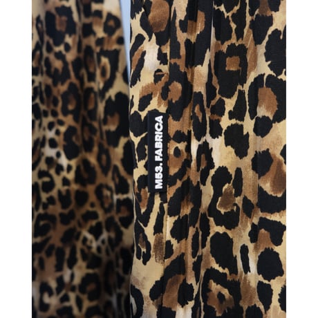 M53. BELTED LEOPARD SKIRT